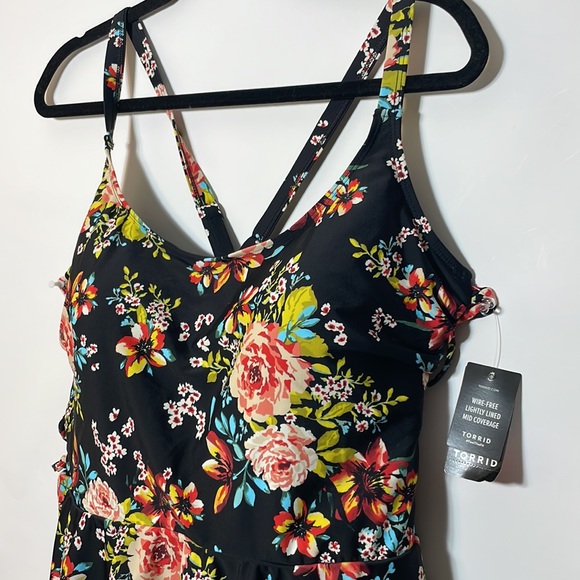 Torrid 2 SHORT LENGTH SIDE TIE SWIM DRESS - FLORAL - Picture 11 of 13